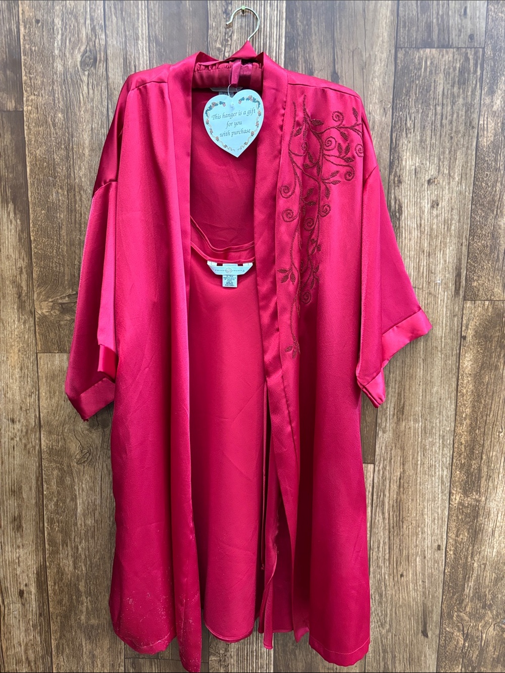 Embroidered Satin Robe & Chemise Set - Red